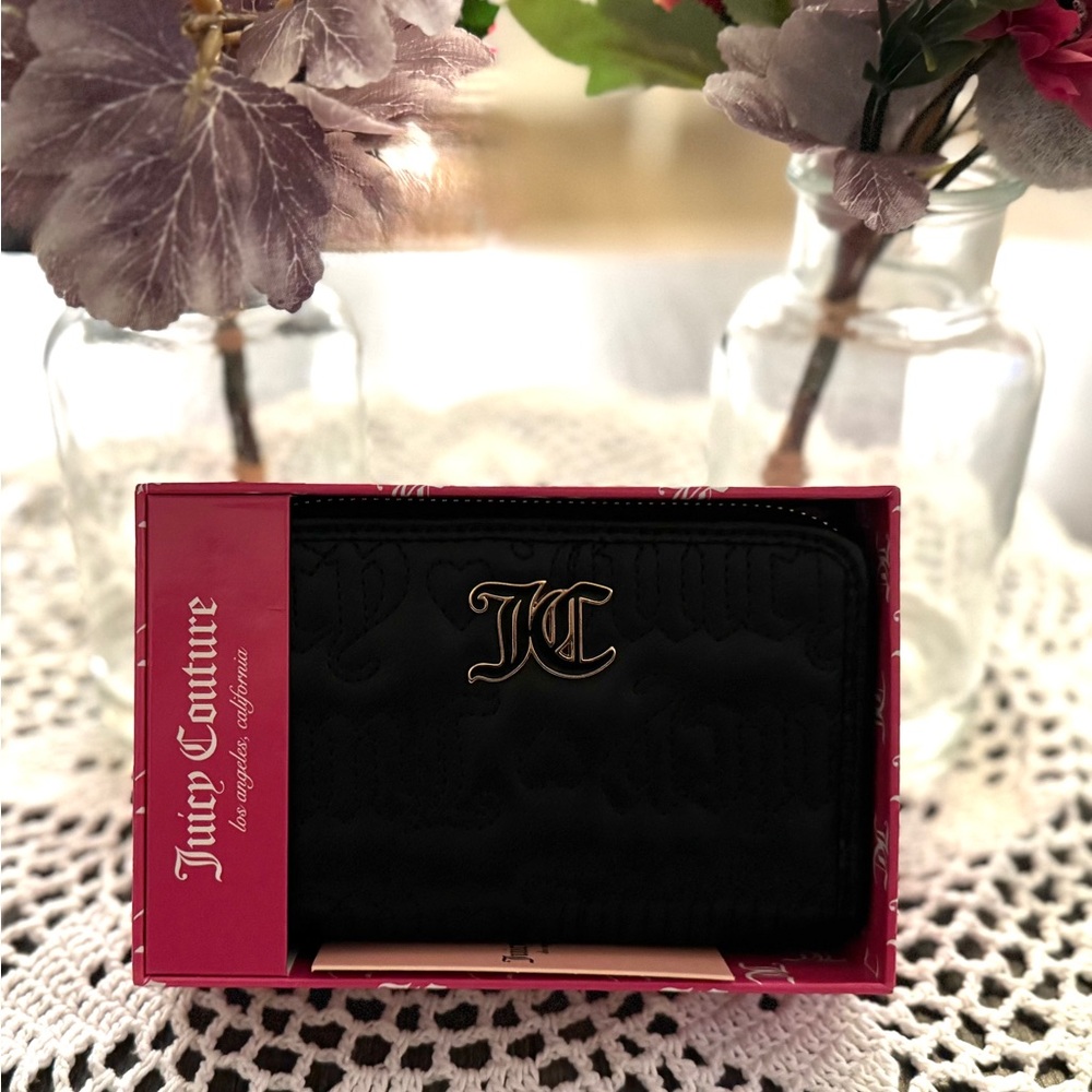 Juicy Couture Black Double Zip Wallet w/ Heart Charm – NWT - Picture 15 of 16